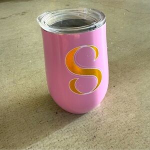 Stainless steel double insulated tumbler for drinks / letter S / pink / 12oz